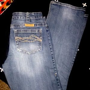 31/33 cowgirl tuff bootcut